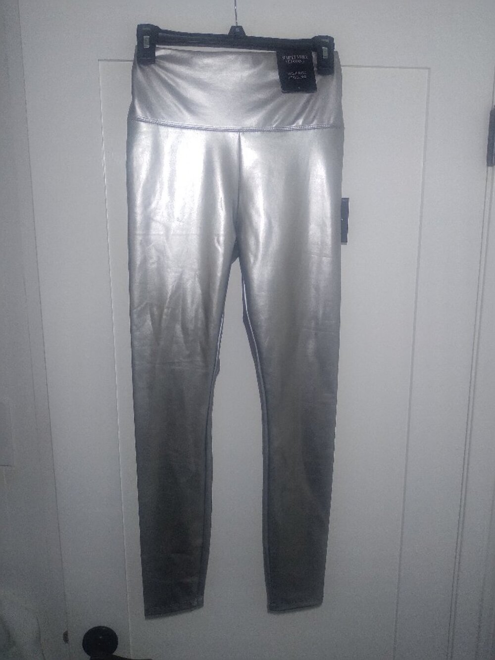 Simply Vera Wang W Sz Small High Rise Shaping Faux Leather Leggings Silver Metal